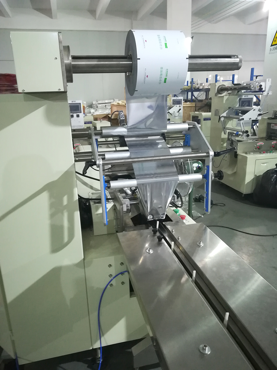 特福德包裝設備 TFD-380S口罩包裝機-現場圖